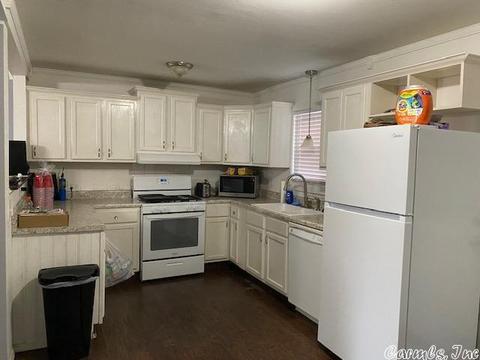 409 E 4th St, Lonoke, AR 72086 photo 5