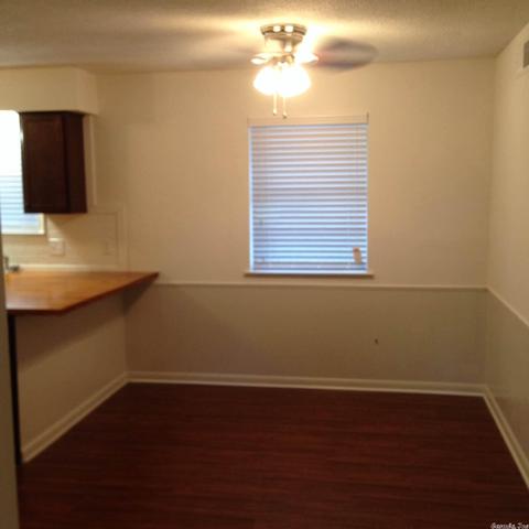 709 S Davis, Conway, AR 72032 photo 2