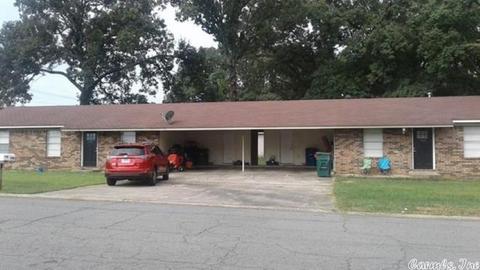 709 S Davis, Conway, AR 72032 photo 1