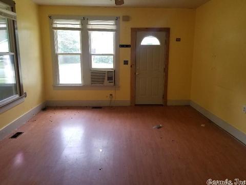 113 E Maple St, Paris, AR 72855 photo 9