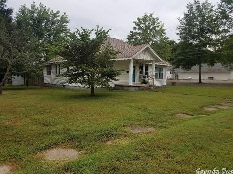 113 E Maple St, Paris, AR 72855 photo 2