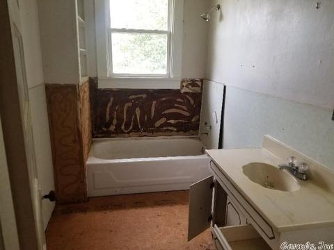 113 E Maple St, Paris, AR 72855 photo 12