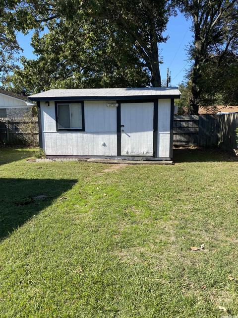 516 E 8th St, Lonoke, AR 72086 photo 5