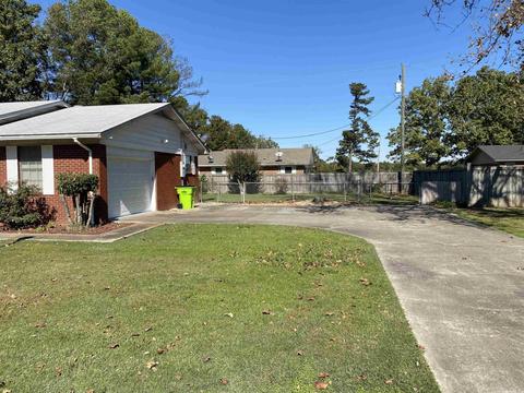 516 E 8th St, Lonoke, AR 72086 photo 3