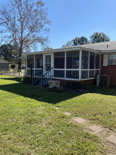 516 E 8th St, Lonoke, AR 72086 photo 6