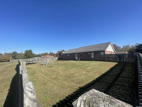 319 Carrell Cir, Damascus, AR 72039 photo 4
