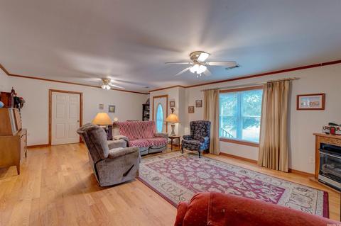 292 H St, Clinton, AR 72031 photo 4
