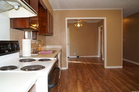 105 Willow Loop, Lonoke, AR 72086 photo 12