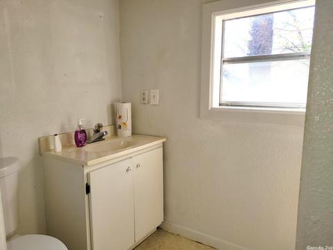 721 W Vandervoort Ave, De Queen, AR 71832 photo 7