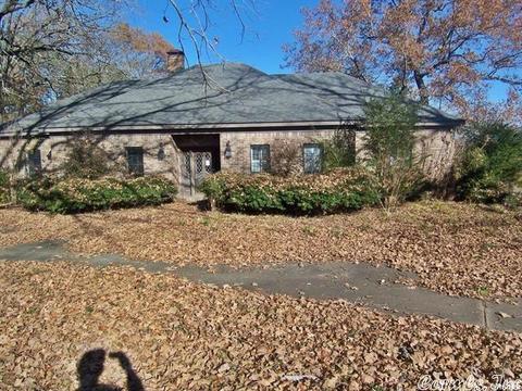216 Windcrest Dr, Malvern, AR 72104 photo 1