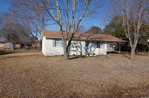 306 S Holly St, Beebe, AR 72012 photo 2