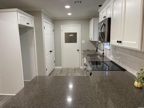 1301 Crystal Dr, Benton, AR 72015 photo 8
