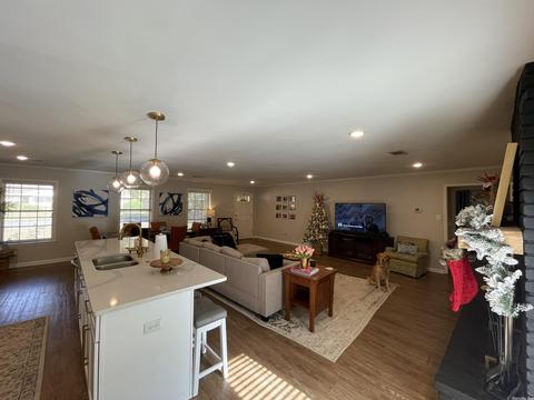908 W 45th Ave, Pine Bluff, AR 71603 photo 7