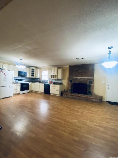 6204 Thrasher St, Pine Bluff, AR 71603 photo 5
