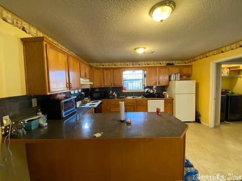 614 N Hickory St, Pine Bluff, AR 71601 photo 7