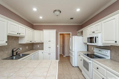 1650 Hosta, Conway, AR 72034 photo 9