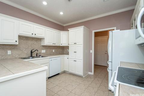 1650 Hosta, Conway, AR 72034 photo 11