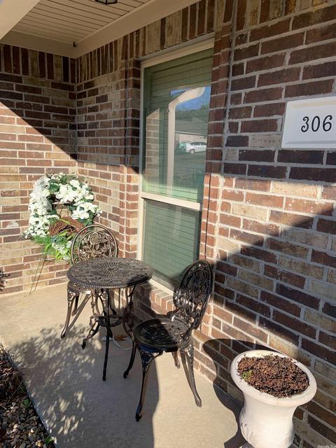 306 Montgomery Dr, Bauxite, AR 72011 photo 3