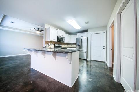579 Crepe Myrtle Loop, Cabot, AR 72023 photo 11