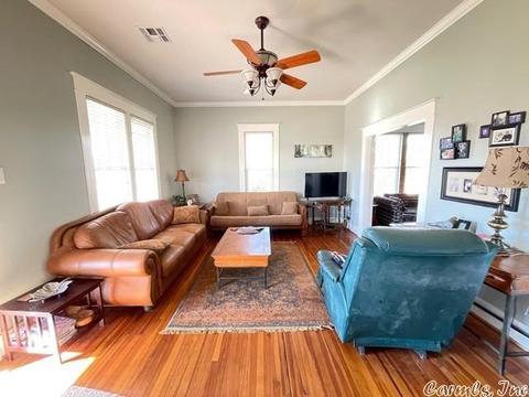 502 Bond St, Warren, AR 71671 photo 2