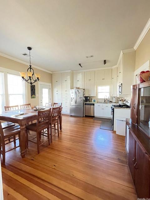 502 Bond St, Warren, AR 71671 photo 9