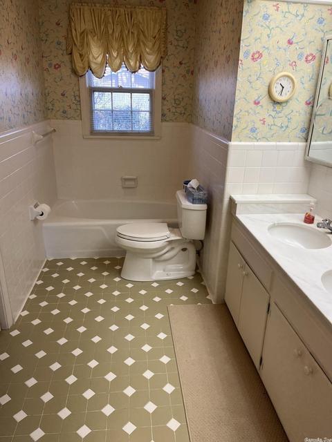 2303 Beau Monde St, Pine Bluff, AR 71603 photo 19
