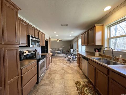 2210 Banny Dr, Benton, AR 72019 photo 15