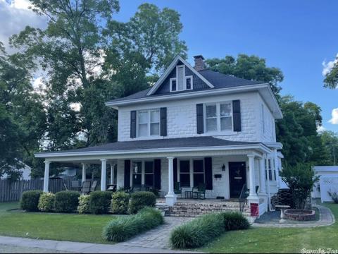 308 W Walnut St, Brinkley, AR 72021 photo 1