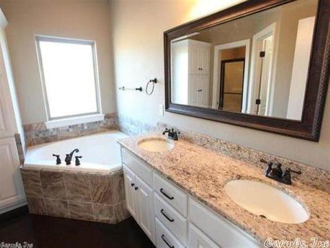 1085 Turnberry Dr, Conway, AR 72034 photo 8