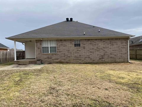 1335 Marissa St, Conway, AR 72032 photo 2