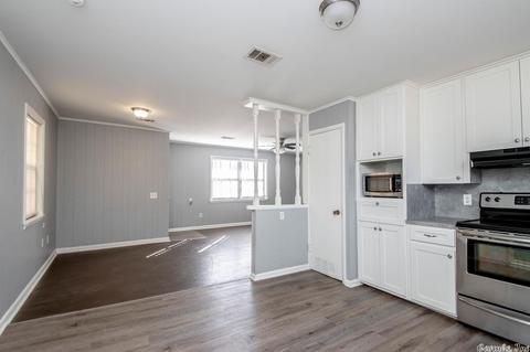 408 Angus, Conway, AR 72032 photo 8