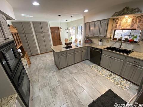 609 Beverly Dr, Benton, AR 72019 photo 6