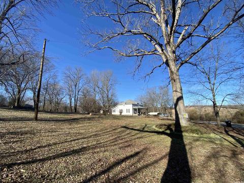 492 E Mary St, Williford, AR 72482 photo 4