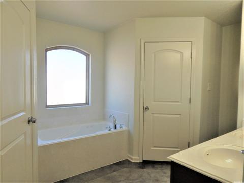 218 Iris, Haskell, AR 72015 photo 18