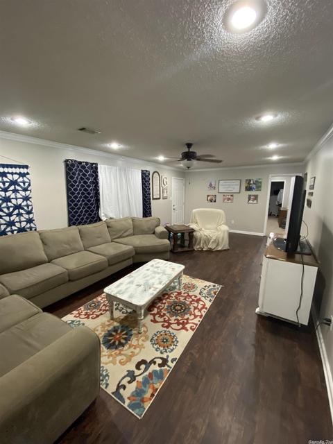 10 Meadow Crk, Conway, AR 72032 photo 2