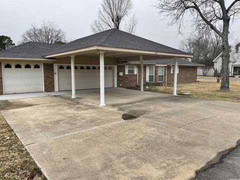319 E 4th St, Lonoke, AR 72086 photo 5