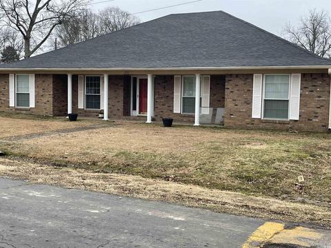 319 E 4th St, Lonoke, AR 72086 photo 1