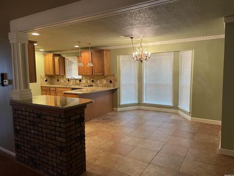 319 E 4th St, Lonoke, AR 72086 photo 17