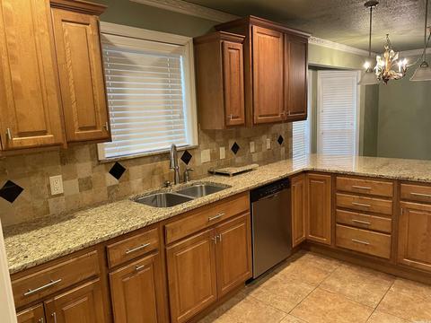 319 E 4th St, Lonoke, AR 72086 photo 23
