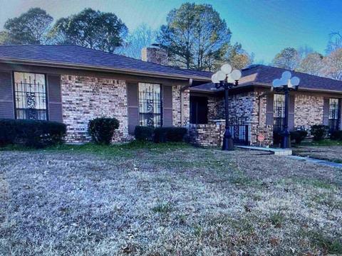 5608 Hampton Pkwy, Pine Bluff, AR 71603 photo 1