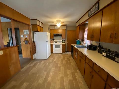 623 Denton, Benton, AR 72015 photo 11
