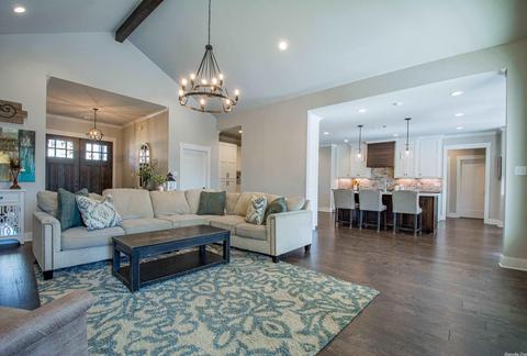 2049 Mohegan Trl, Benton, AR 72019 photo 7