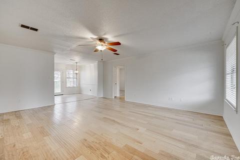 906 April Ln, Beebe, AR 72012 photo 3
