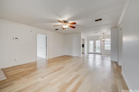 906 April Ln, Beebe, AR 72012 photo 4