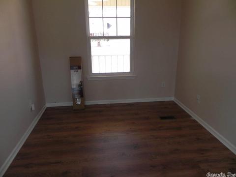 11 Foxhill Ct, Jacksonville, AR 72076 photo 8