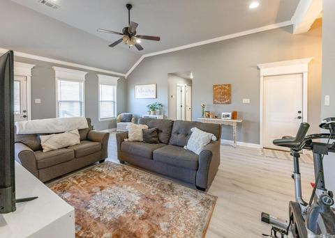 726 Maia Loop, Benton, AR 72019 photo 11