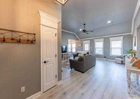 726 Maia Loop, Benton, AR 72019 photo 4