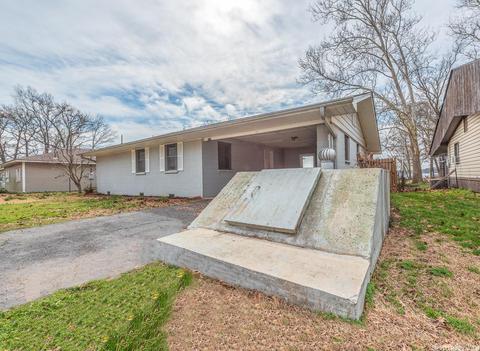 107 Speaker St, Conway, AR 72032 photo 2