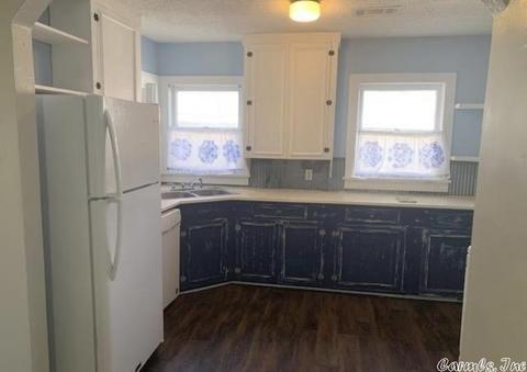 913 W Hazel, Benton, AR 72015 photo 4