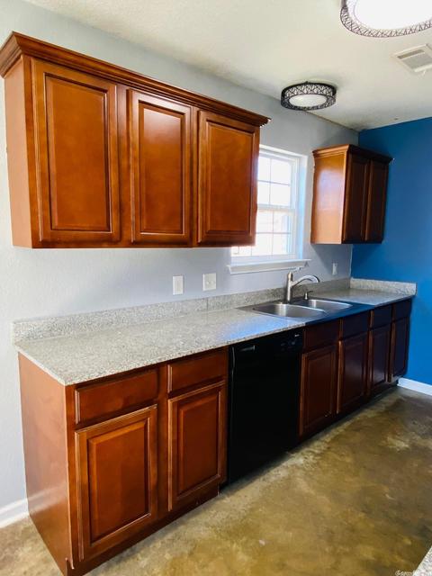 1171 Tulip, Haskell, AR 72015 photo 10